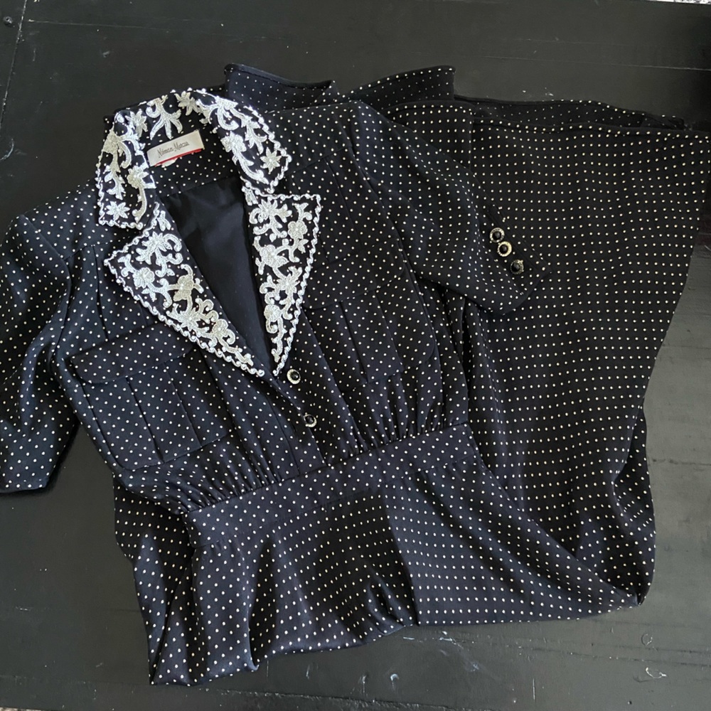 RARE BEADED VINTAGE VALENTINO DRESS - Picture 2 of 7